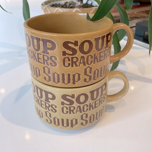 *Vintage* One pair of Soup mugs. EUC - Picture 2 of 3